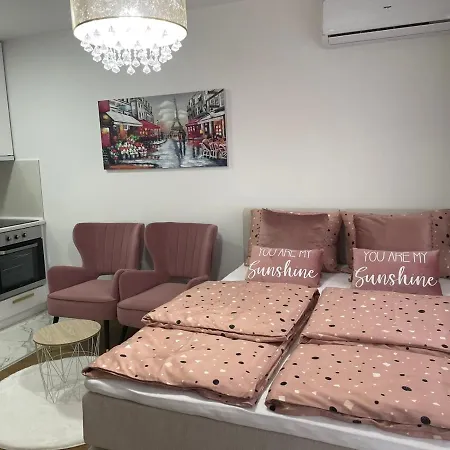 Spring Deluxe * Újvidék