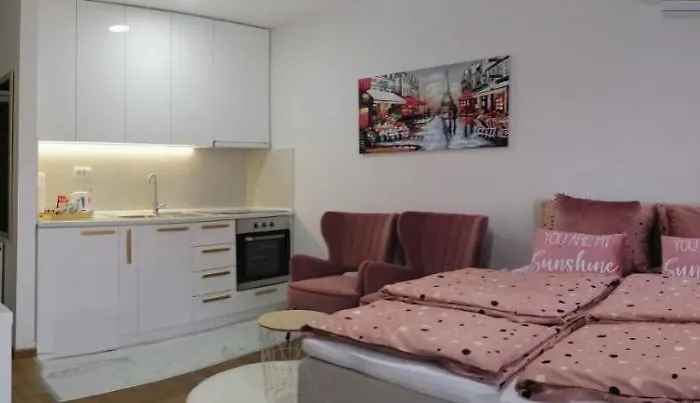 Spring Deluxe * Újvidék